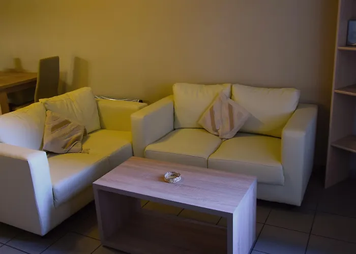 Budget Flats Appartamento Loviano