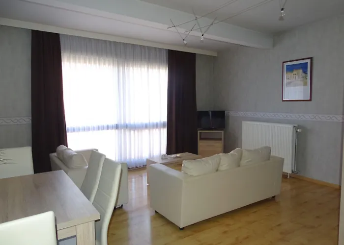 Budget Flats لوفين