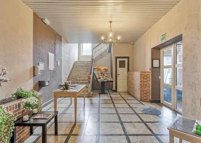 Budget Flats * لوفين